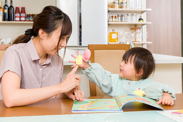 2歳におすすめのワーク！100均ドリルとの違い。ドリルはできない？