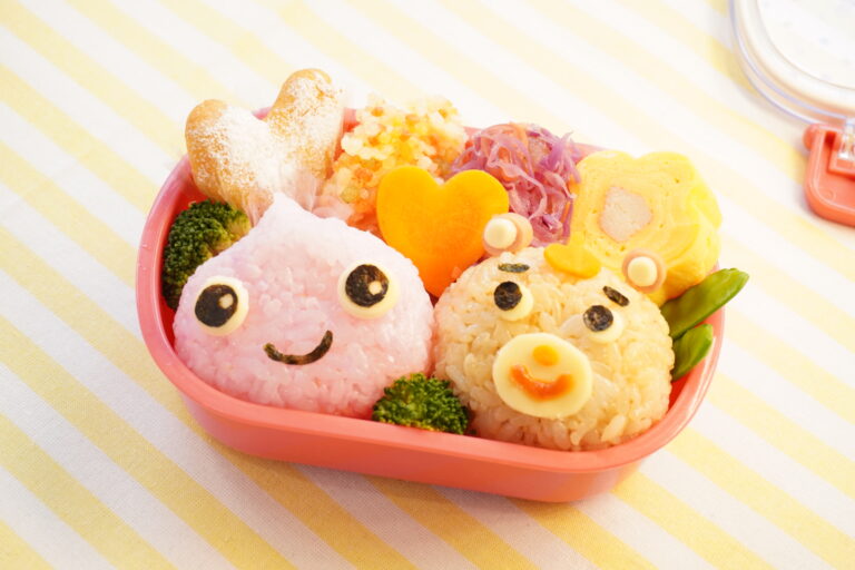 子どもが喜ぶ！ ももちゃん＆ぽるんのおにぎり弁当