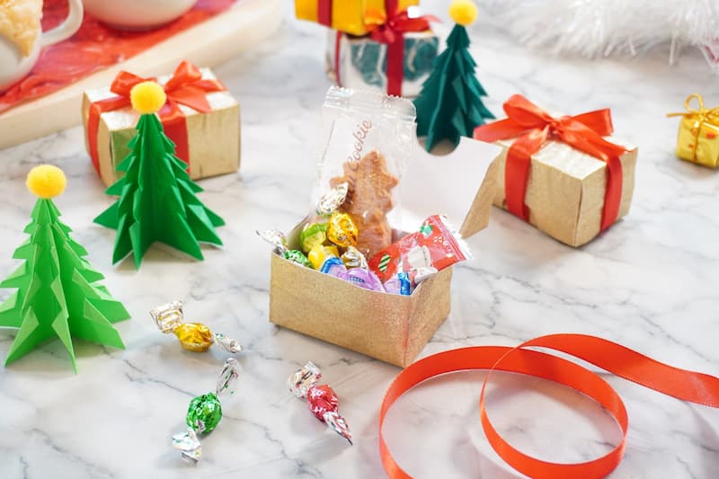 親子で楽しむ　クリスマス　飾りつけ　テーブルコーディネート　テーブルアレンジ　クリスマスパーティ