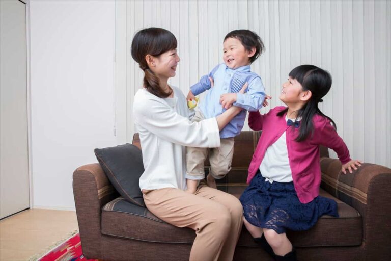 下の子が上の子の邪魔をする…