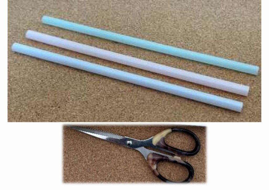 手作り楽器
親子で楽しむ
親子で作る