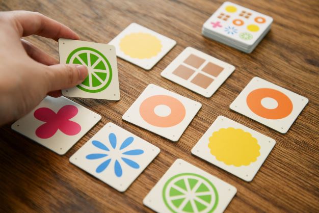 親子で楽しむ
親子共通体験
想像力を育てる
10分親子遊び