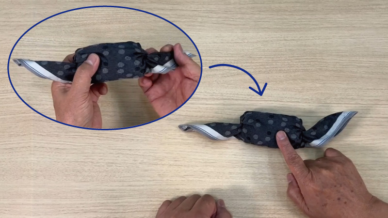 ハンカチ遊び
ハンカチねずみ
ハンカチねずみ作り方
ハンカチねずみ作り方動画